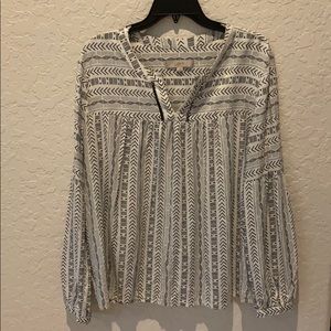 LOFT black and white pattern blouse